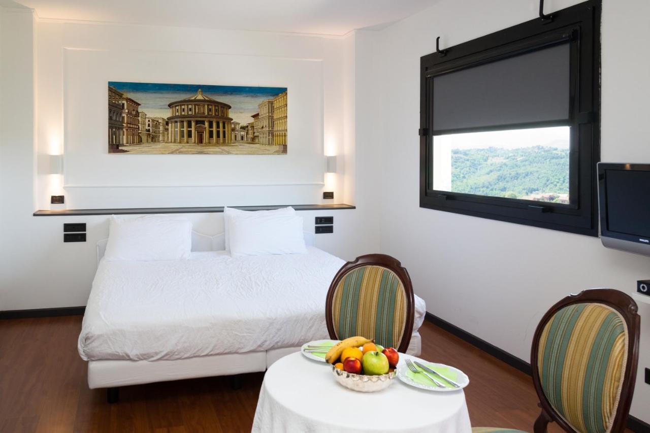 Hotel Mamiani & Relaxing Spa أوربينو الغرفة الصورة